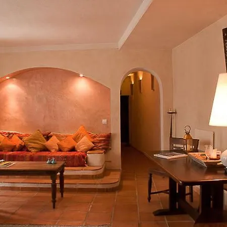 Darcilla Apartment